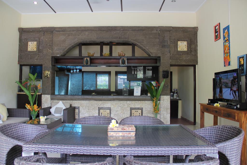 The Catur Villa Seminyak Rum bild